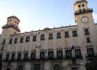Alicante ofrece al Consell de Valencia todos sus grandes espacios municipales para vacunar 24 horas al día