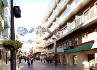 La Comunidad Valenciana seguirá «cerrada» mientras bares y comercios podrían abrir terrazas y ampliar horarios