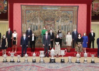 Los Reyes de España presiden la entrega de los Premios Nacionales del Deporte en Madrid