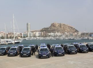 La Policía Nacional ha incorporado 300 vehículos híbridos enchufables a su flota policial