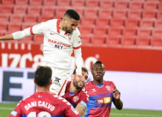 El Elche cae ante un «euro» Sevilla en el Sánchez Pizjuán y sigue fuera de puestos de descenso