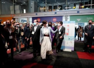 Díaz Ayuso participa en el regreso de la actividad a IFEMA tras la pandemia