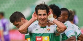 Elche y Betis empatan (1-1) en el Martínez Valero en un gran partido de los ilicitanos