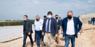 Gobierno regional de Murcia, regantes, empresarios y sector agrario exigen la paralización del cambio de reglas de explotación del Tajo-Segura