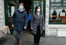 Díaz Ayuso avanza que estudia declarar BIC la estación de esquí de Navacerrada y evitar su cierre
