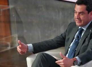 Moreno pide desde Andalucía políticas de Estado: «O aprovechamos los dos próximos años o lo lamentaremos las dos próximas décadas»