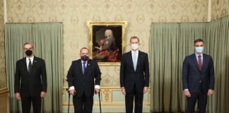 El Rey de España ofreció una Cena en honor de los Presidentes de la República de Guatemala y de la República Dominicana