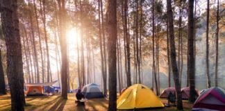 Ayuso anuncia en Madrid el retorno de los campamentos de verano con pautas de seguridad y test de antígenos a los participantes