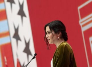 Díaz Ayuso hace un llamamiento en el 2 de Mayo a “renovar la concordia