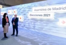 Díaz Ayuso visita el Centro de Procesamiento y Difusión de Datos para la jornada electoral