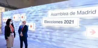 Díaz Ayuso visita el Centro de Procesamiento y Difusión de Datos para la jornada electoral