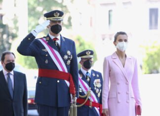 Los Reyes de España presidieron en Madrid los actos conmemorativos del Día de las Fuerzas Armadas