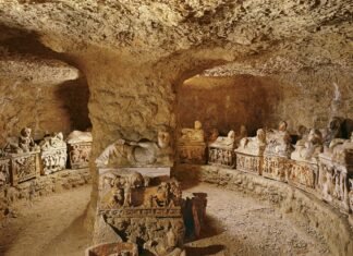 El MARQ acoge por primera vez una exposición internacional en Alicante sobre la cultura Etrusca en colaboración con museos italianos