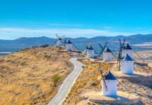 El Gobierno de Castilla-La Mancha anima a la ciudadanía a comprar artesanía de la región y a “ponerla de moda”