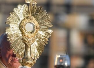 Los cristianos celebramos hoy la festividad del Corpus Christi