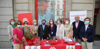 Almeida agradece la colaboración de los voluntarios de Cáritas y su labor para ayudar a las personas más desfavorecidas de Madrid