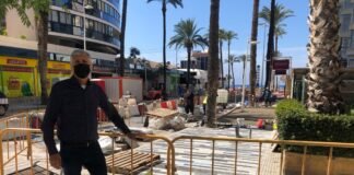 «Del Benidorm te espera’ a ‘la que te espera en Benidorm’ con la ciudad llena de zanjas cuando el turismo empieza a venir