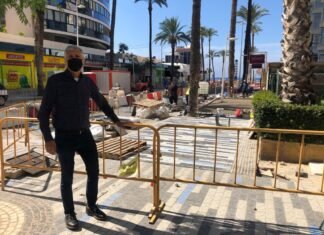 «Del Benidorm te espera’ a ‘la que te espera en Benidorm’ con la ciudad llena de zanjas cuando el turismo empieza a venir