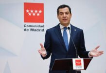 Moreno lamenta la falta de diálogo de Sánchez con las comunidades en decisiones como el uso de las mascarillas