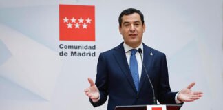 Moreno lamenta la falta de diálogo de Sánchez con las comunidades en decisiones como el uso de las mascarillas