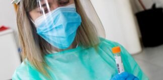 Los contagios por covid se disparan en la Comunidad Valenciana rozando los 1.300