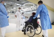 Sanidad recomienda que el acompañamiento en centros sanitarios a embarazadas o pacientes lo hagan personas con la vacunación completa