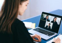 Empleo abre la convocatoria de las ayudas al trabajo a distancia con incentivos de 8.000 euros por contrato en Andalucía
