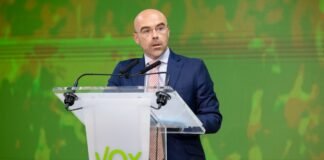 VOX anuncia que emprenderá acciones legales contra quienes vinculen el asesinato de Samuel con la formación