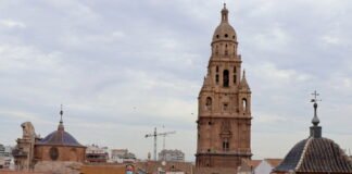 Los jóvenes de hasta 35 años de Murcia pueden acceder a financiar la totalidad de la compra de la primera vivienda desde hoy