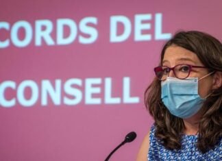 Monica Oltra anuncia en Crevillente la creación de un centro de ayuda para enfermos mentales gracias al Plan Convivint