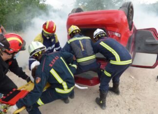 Integrantes de los cuerpos de bomberos de Castilla-La Mancha se forman en la atención sanitaria de emergencia para primeros intervinientes