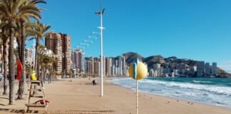 Los hoteles del litoral de la Comunidad Valenciana parten con una previsión del 57,2% para el mes de julio, un 26,8% más que en 2020