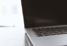 Madrid dota con 4.000 ordenadores portátiles a personal de la Administración de Justicia