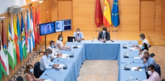 La Comunidad de Murcia reclama las competencias de costas y la cuenca vertiente al Mar Menor para actuar «ante la inacción del Gobierno central»