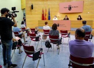 La Comunidad y las entidades sociales de la Región de Murcia diseñan la acogida a refugiados afganos