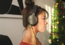 Enchufa y juega con los nuevos auriculares estéreo de Xbox