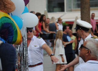 El Parlamento Europeo pide que todos los países de la UE reconozcan las uniones del mismo sexo