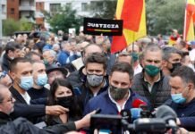 Abascal denuncia en Mondragón la «complicidad de Sánchez en la permanente exaltación del terrorismo»