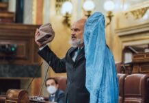 Sánchez del Real, al Gobierno: «¿Van a hablarles de diplomacia feminista y ecologista a los talibanes?»