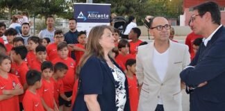 El Ayuntamiento de Alicante y la Fundación del Atlético de Madrid ayudarán a decenas de niños y adolescentes a través de una Escuela de Fútbol