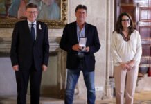 Ximo Puig destaca que la Distinción de la Generaliat a Mario Alberto Kempes reconoce su figura y su contribución al fútbol valenciano