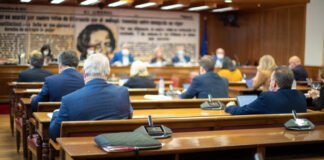 El Senado rechaza investigar el origen de la pandemia covid en España a petición de Vox