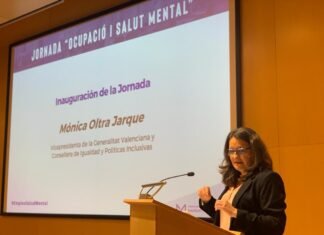 Mónica Oltra: «Si no removemos las causas que originan los problemas de salud mental será un pozo sin fondo»