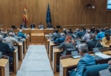 Abascal, a las FYCSE: «Estamos con vosotros de corazón. No permitiremos una ley que os desarme»