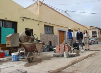La Comunidad de Murcia acondiciona un grupo de viviendas sociales de Yecla para acoger a familias de la localidad