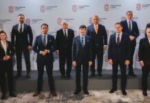 Orbán y Kaczynski aceptan la invitación de Abascal para celebrar la próxima cumbre de patriotas europeos en España