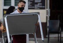 Andalucía activa este lunes la orden que establece el certificado Covid para el ocio y la hostelería