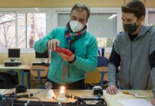 Los centros docentes públicos de FP de Andalucía formarán por primera vez para certificados de profesionalidad