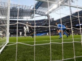 Real Madrid mantiene viva la lucha por el liderato de la Euroliga tras vencer al Valencia Basket