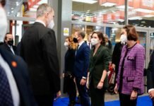 Díaz Ayuso acompaña a los Reyes en la inauguración de FITUR en su calidad de anfitriona